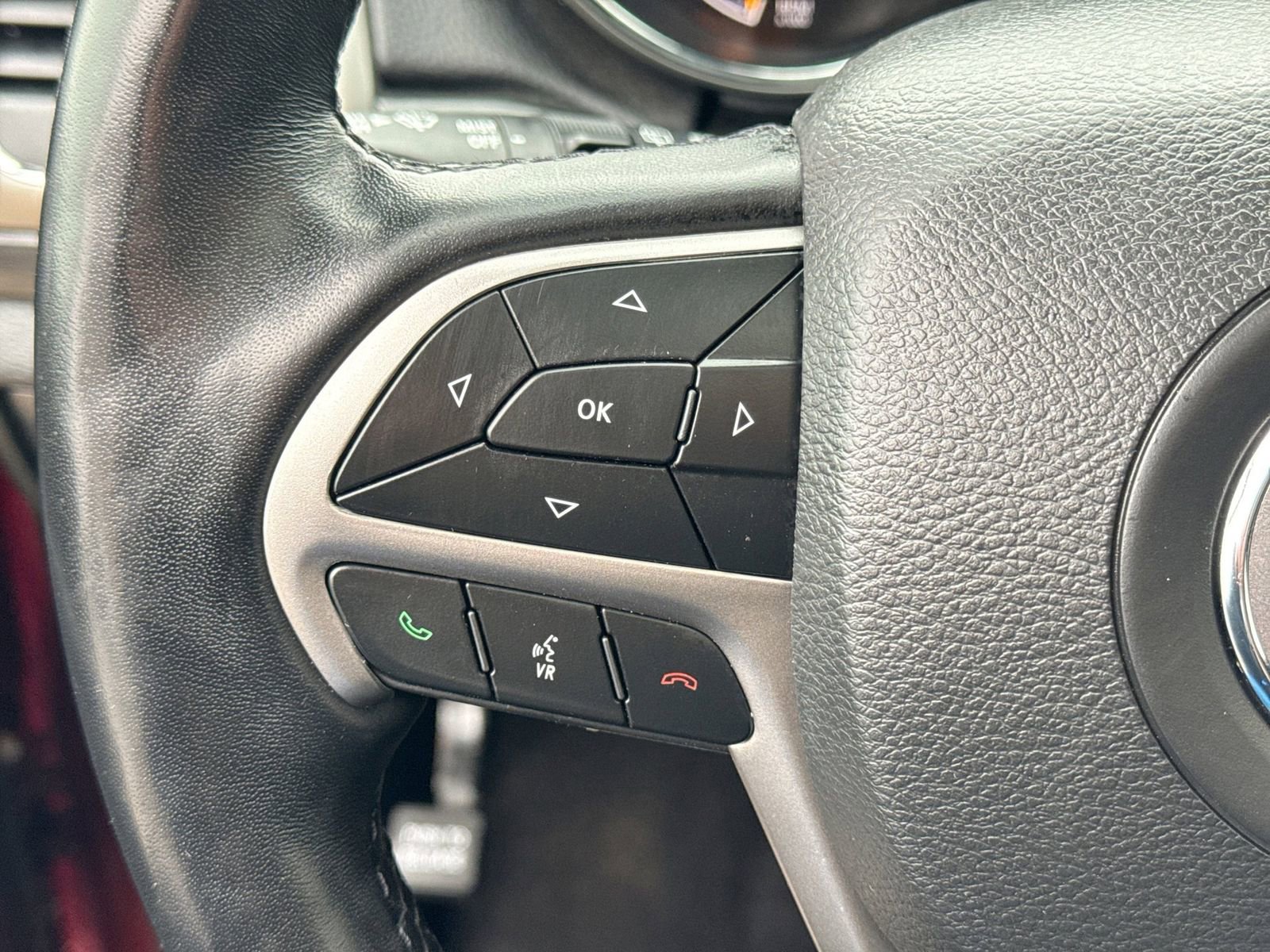 Used 2022 Jeep Grand Cherokee Altitude image 27