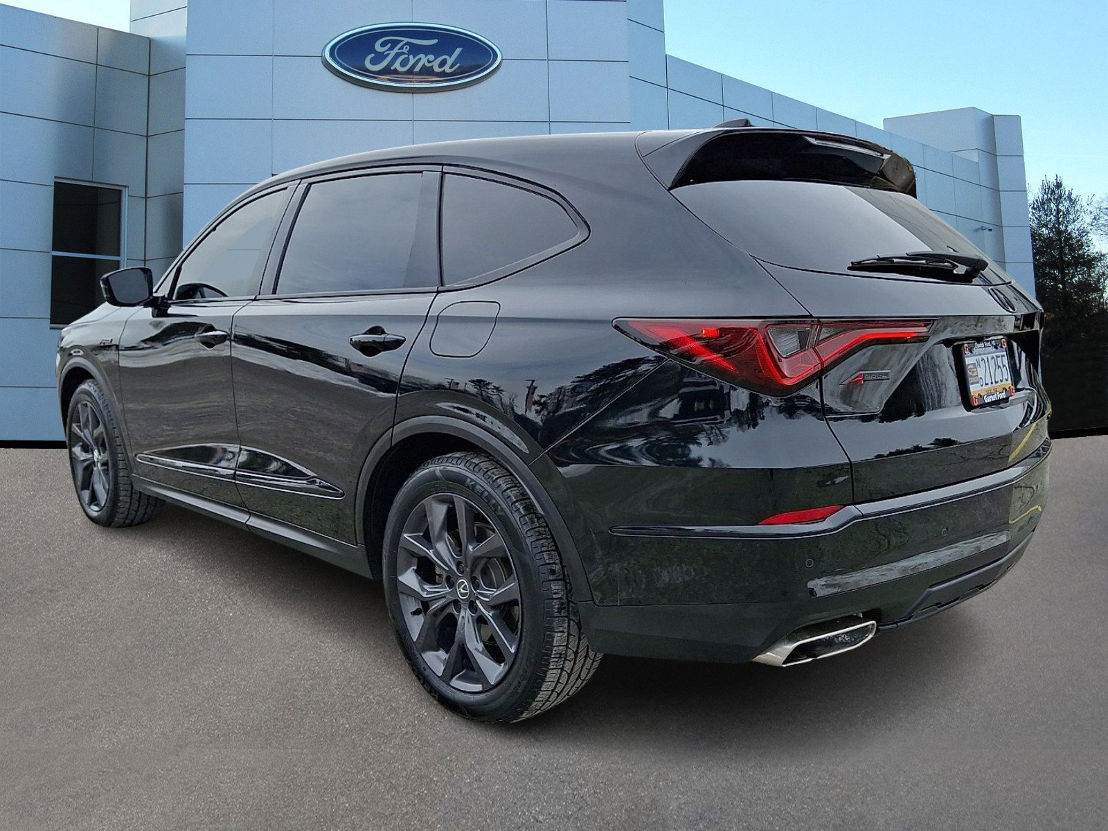 Used 2023 Acura MDX A-Spec image 2