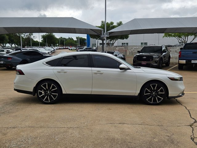 Used 2023 Honda Accord Touring image 4