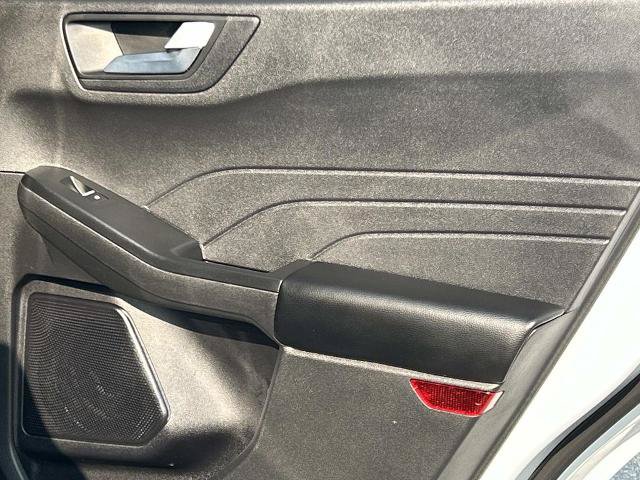 Certified 2025 Ford Escape ST-Line AWD/4WD image 21