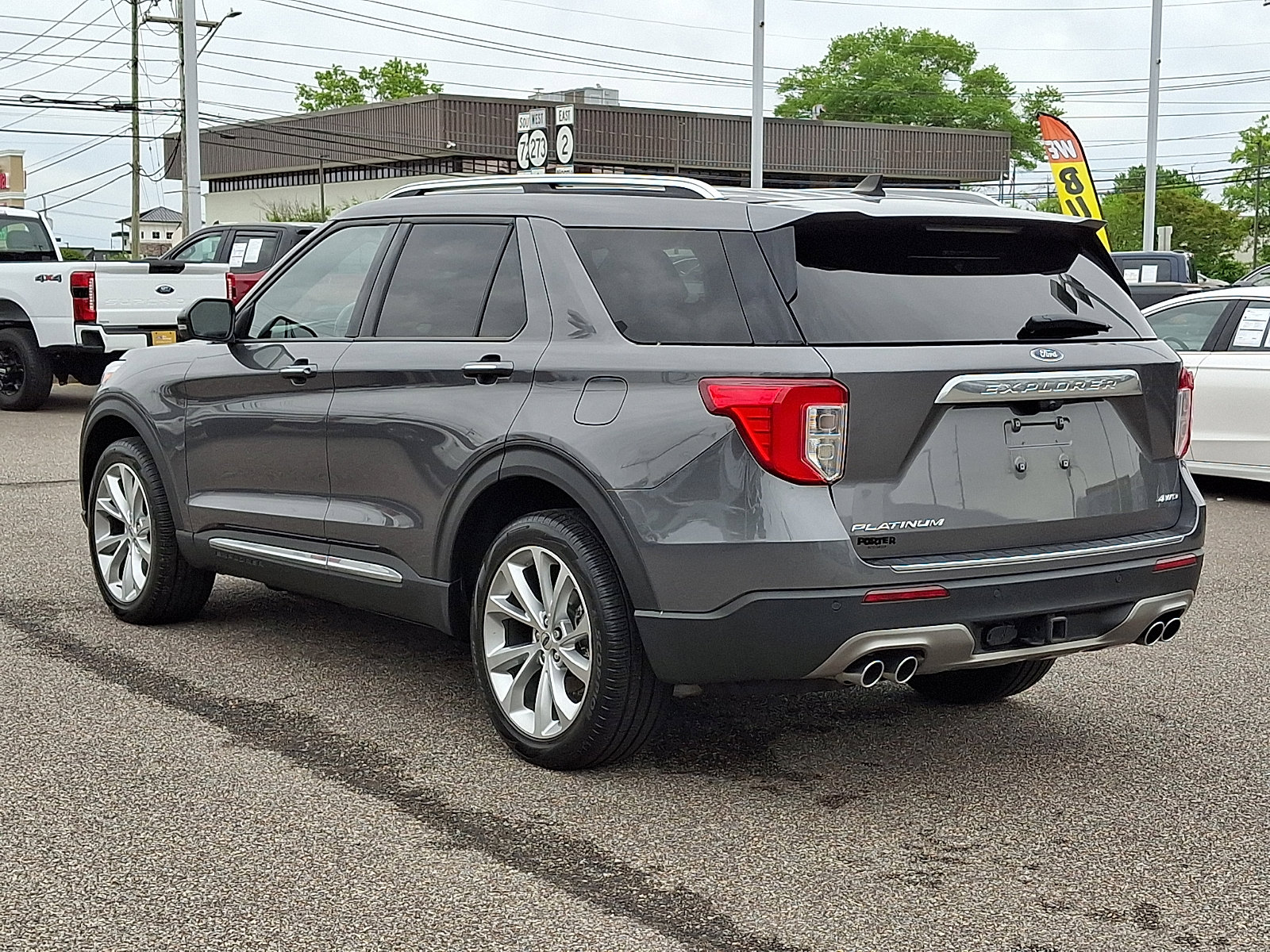 Certified 2023 Ford Explorer Platinum w/ Technology Package AWD/4WD image 7