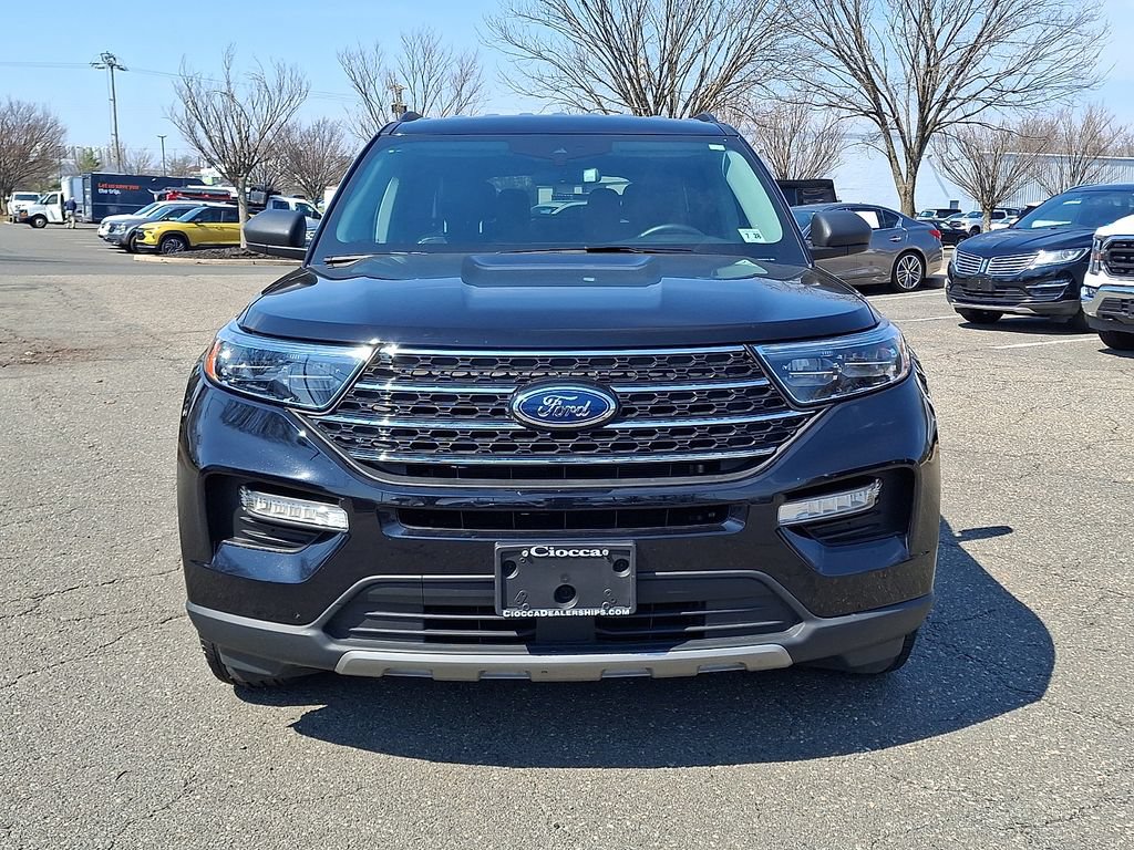 Certified 2023 Ford Explorer XLT w/ Equipment Group 202A AWD/4WD image 5