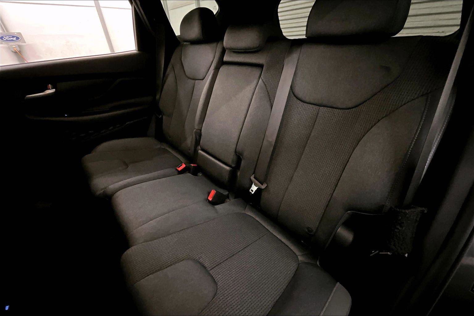 Used 2023 Hyundai Santa Fe SEL image 25