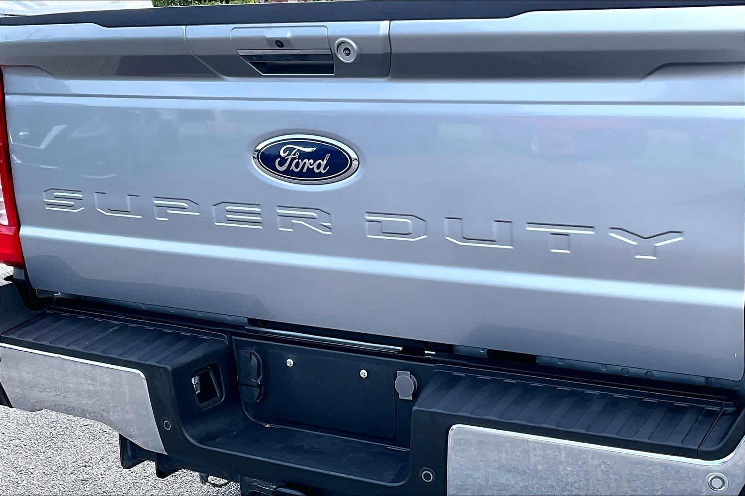 Certified 2023 Ford F250 Lariat w/ Lariat Ultimate Package AWD/4WD image 28