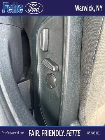 Certified 2022 Ford Escape SE w/ SE Sport Appearance Package AWD/4WD image 16