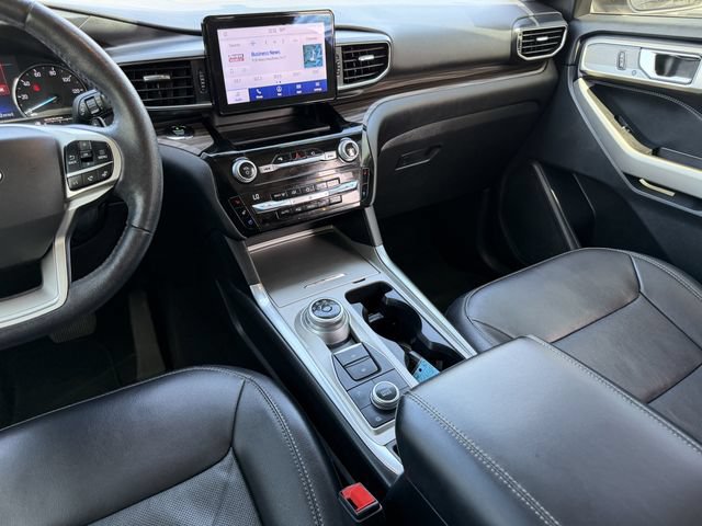 Certified 2021 Ford Explorer Limited w/ Equipment Group 301A AWD/4WD image 18