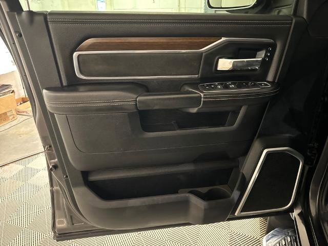 Used 2022 RAM 3500 Laramie AWD/4WD image 17