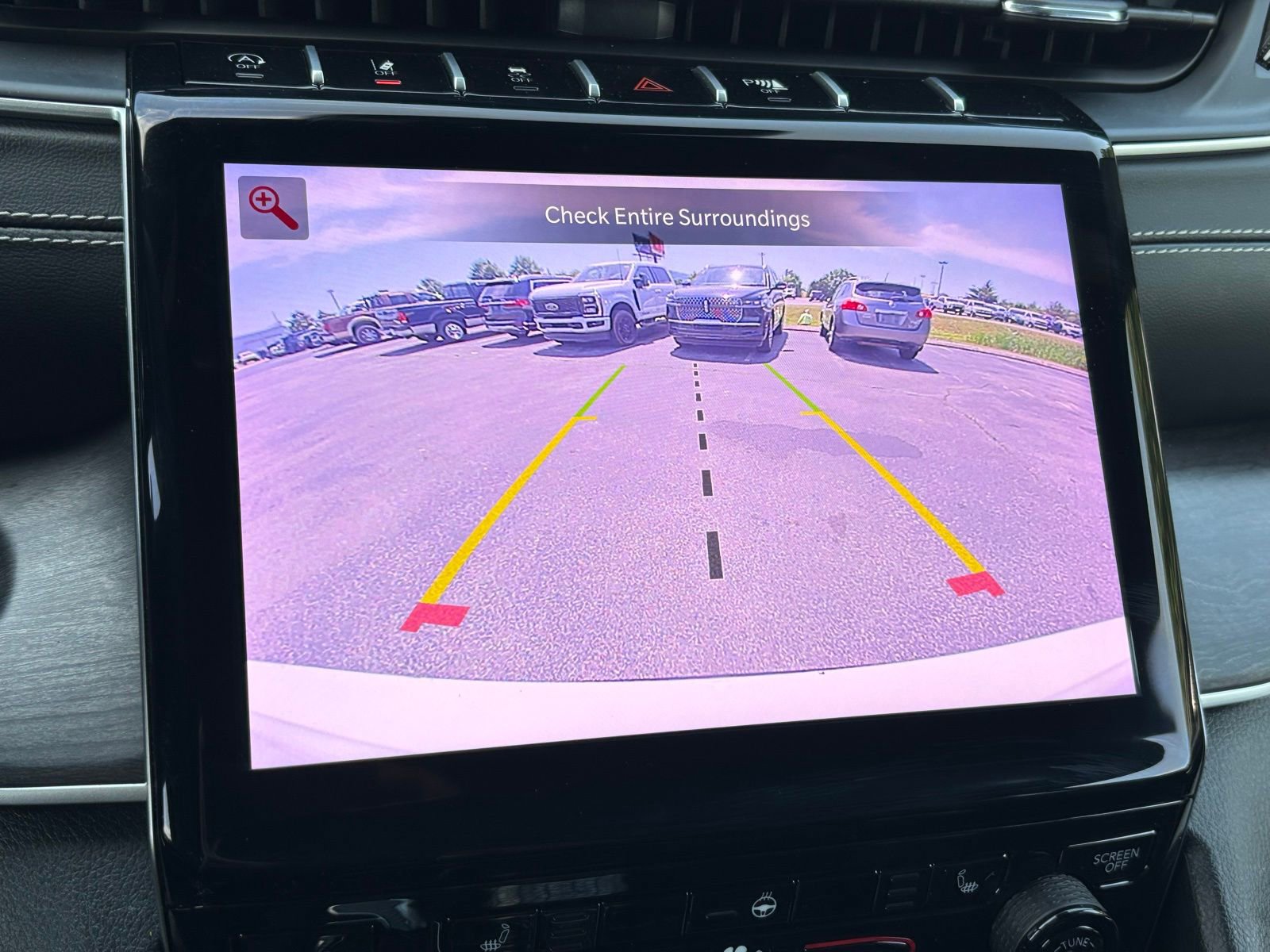 Used 2024 Jeep Grand Cherokee L Limited AWD/4WD image 8