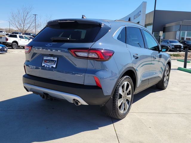 Certified 2024 Ford Escape Platinum w/ Premium Technology Package image 3