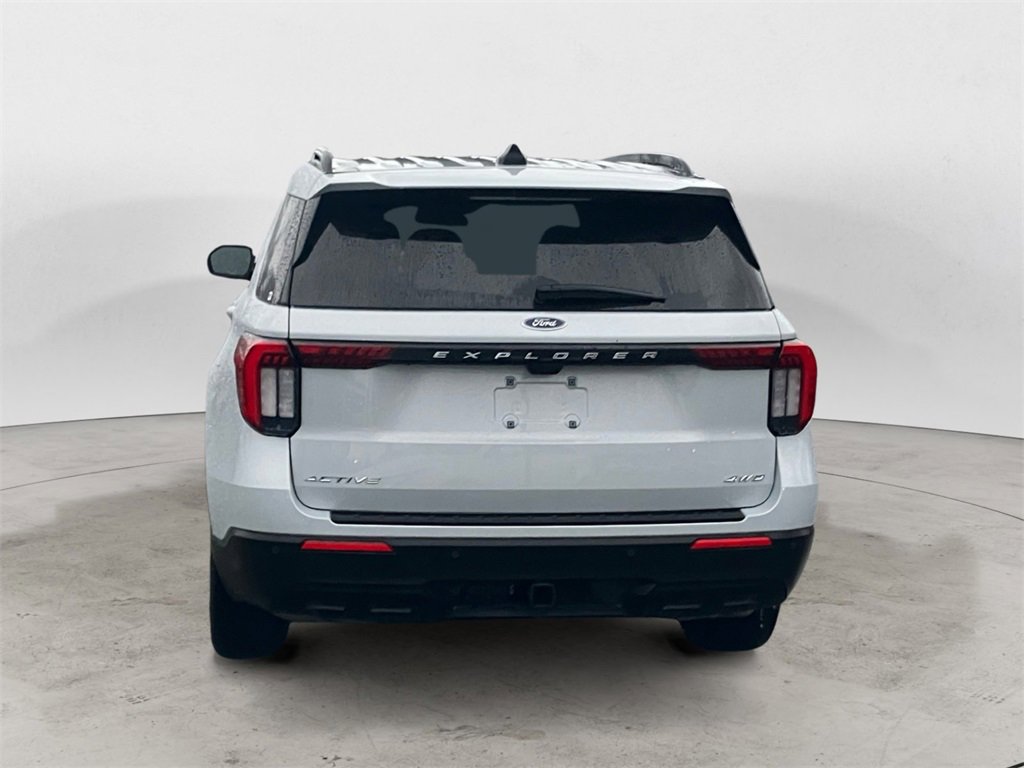 Certified 2025 Ford Explorer Active image 4
