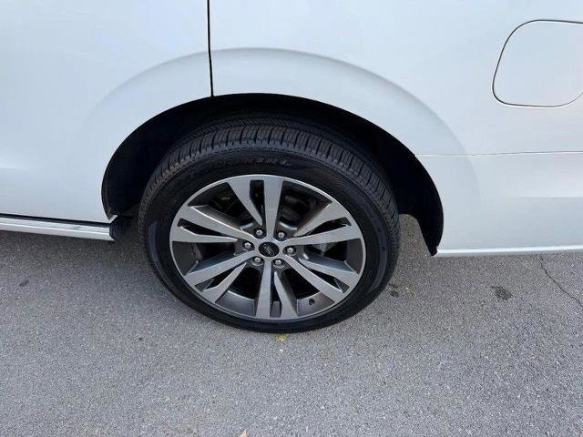 Certified 2020 Ford Expedition Platinum image 9