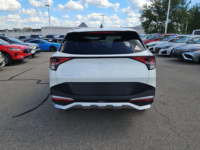 Used 2025 Kia Sportage LX FWD image 4