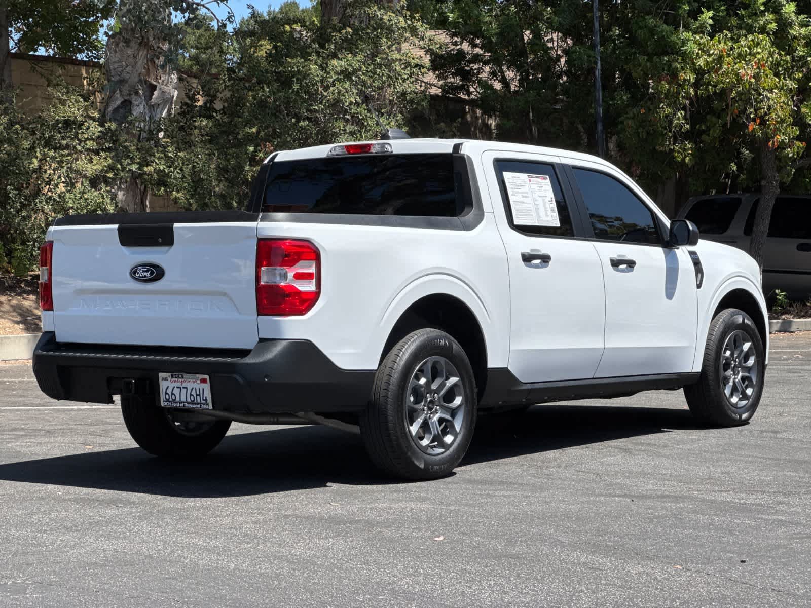 Certified 2025 Ford Maverick XLT w/ Equipment Group 302A AWD/4WD image 2