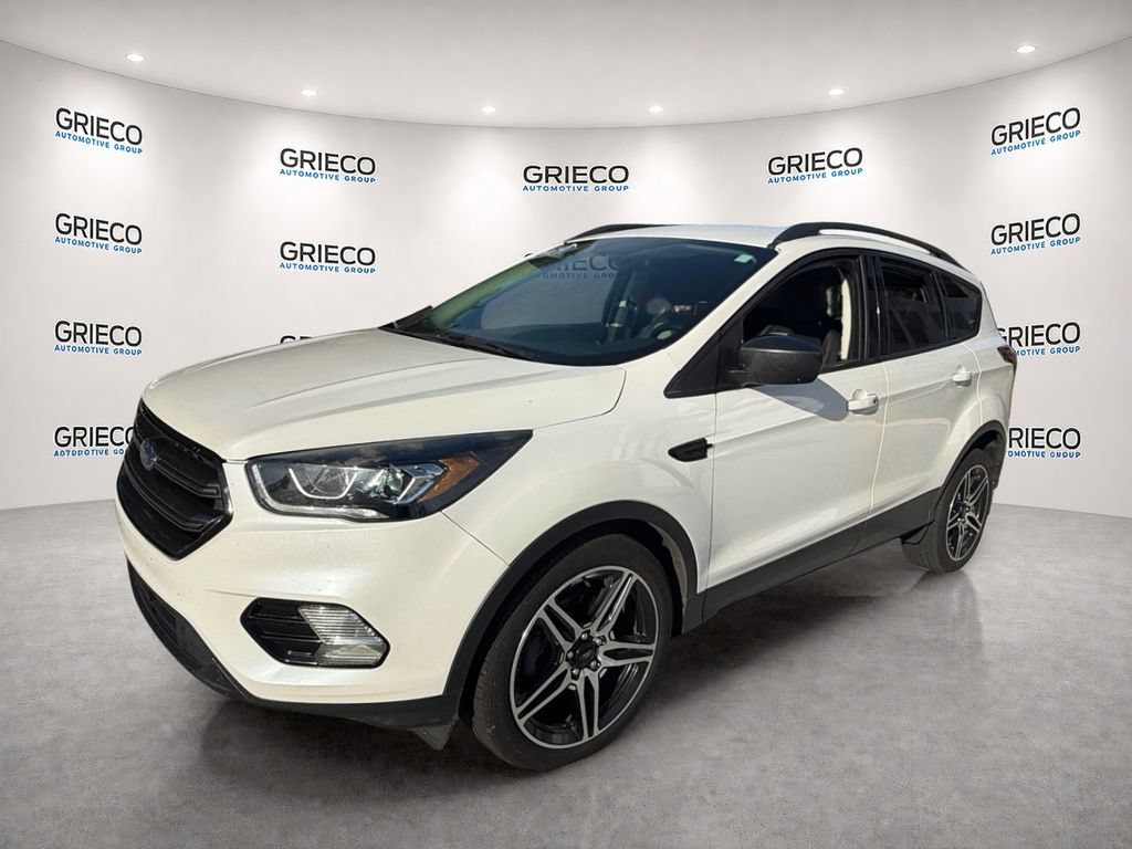 Certified 2019 Ford Escape SEL FWD image 3