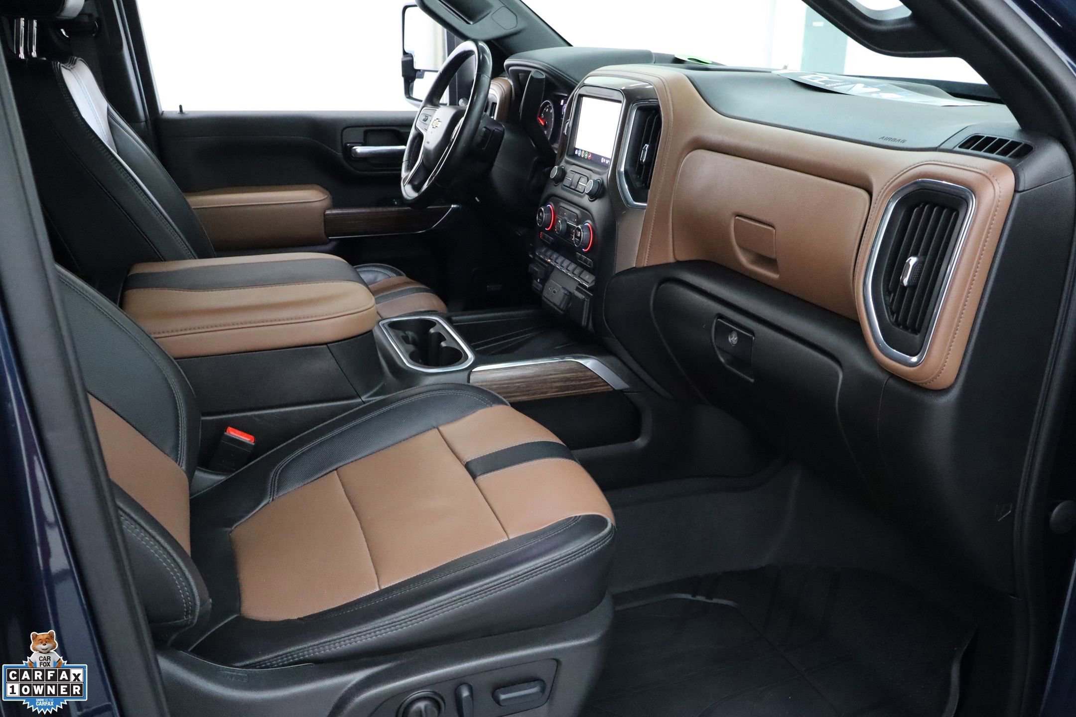 Used 2023 Chevrolet Silverado 3500 High Country image 32