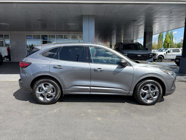 Certified 2023 Ford Escape ST-Line AWD/4WD image 7