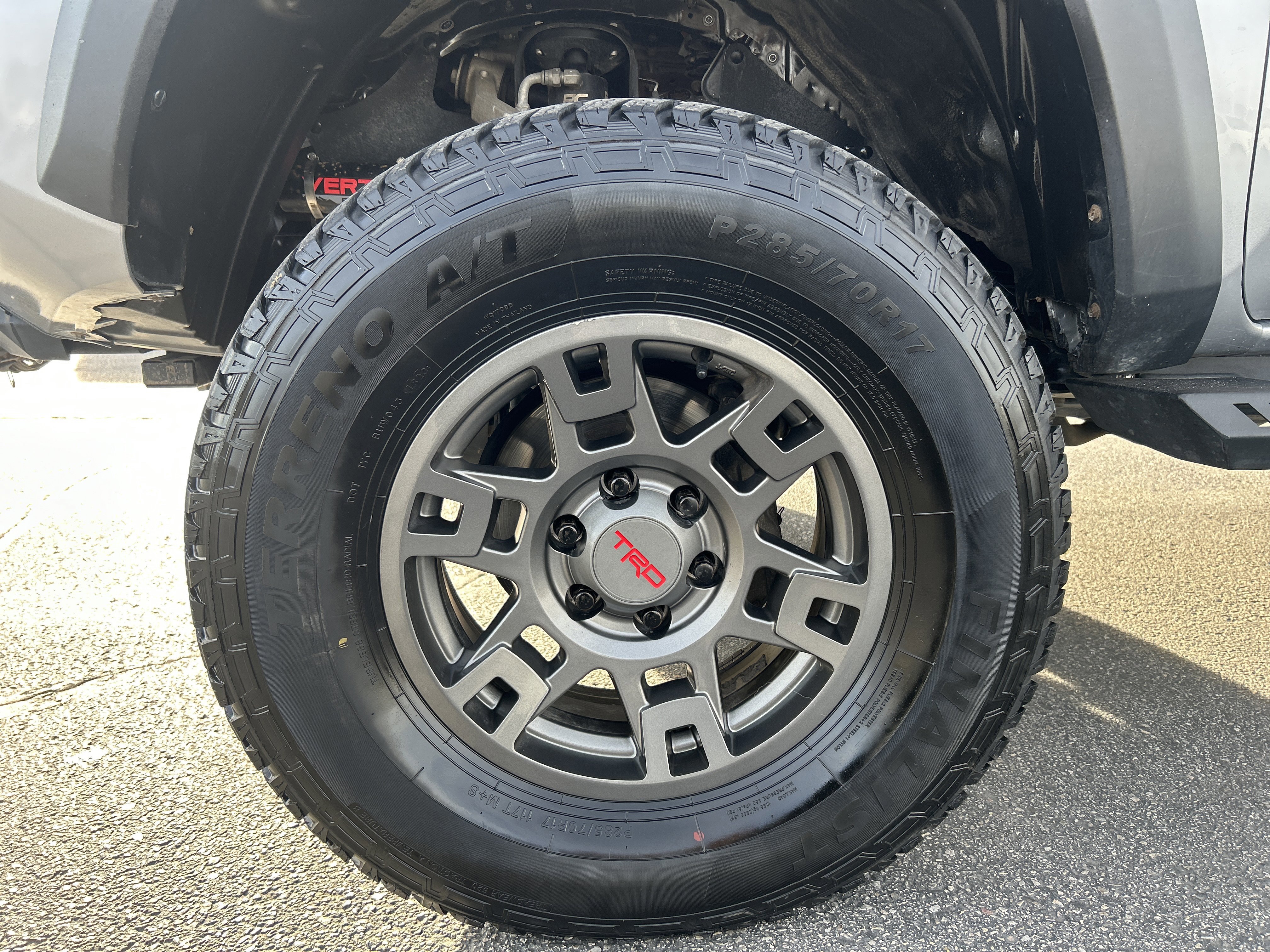 Used 2018 Toyota Tacoma TRD Off-Road image 21