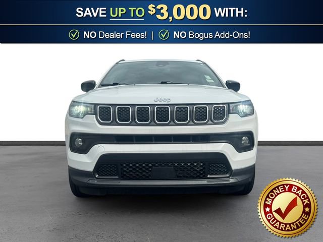 Used 2024 Jeep Compass Latitude AWD/4WD image 11
