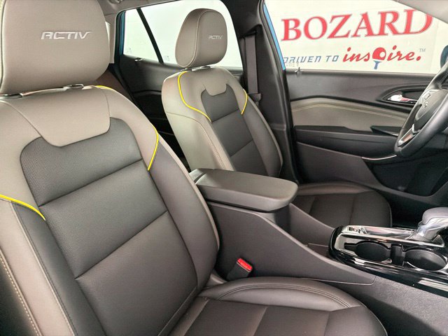 Used 2025 Chevrolet Trax ACTIV w/ Sunroof Package FWD image 26