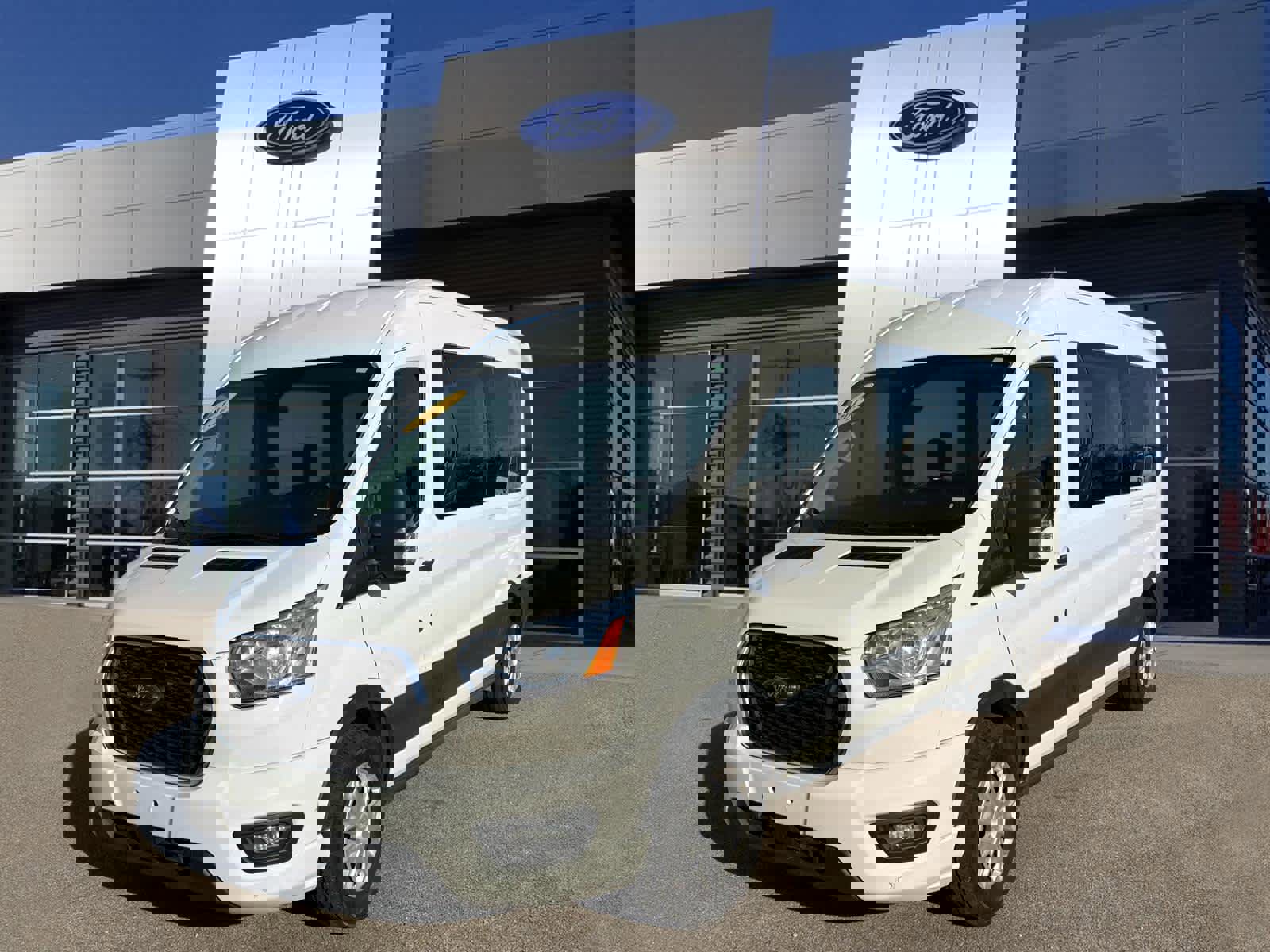 Certified 2021 Ford Transit 350 XLT image 4