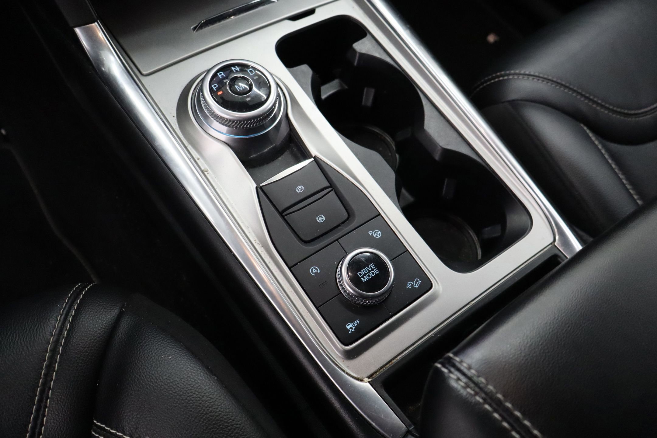 Certified 2020 Ford Explorer ST w/ Premium Technology Package image 26