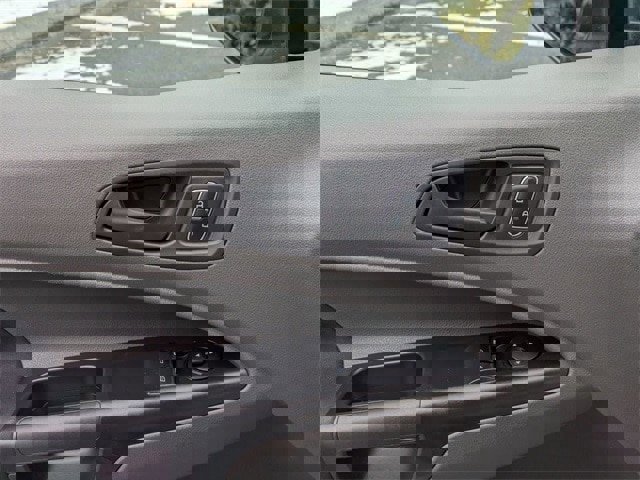 Certified 2023 Ford Transit Connect XL image 12