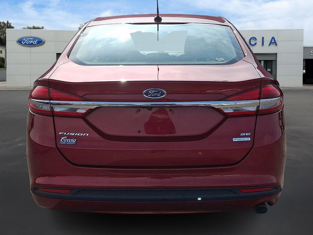 Certified 2017 Ford Fusion SE w/ Fusion SE Technology Package image 5
