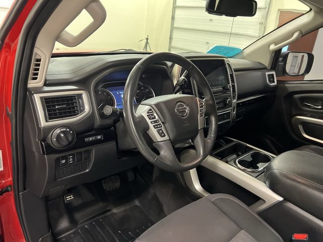 Used 2021 Nissan Titan SV w/ SV Convenience Package AWD/4WD image 12