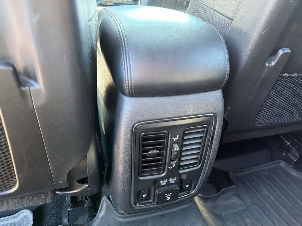 Used 2019 Jeep Grand Cherokee Limited w/ Luxury Group II AWD/4WD image 20