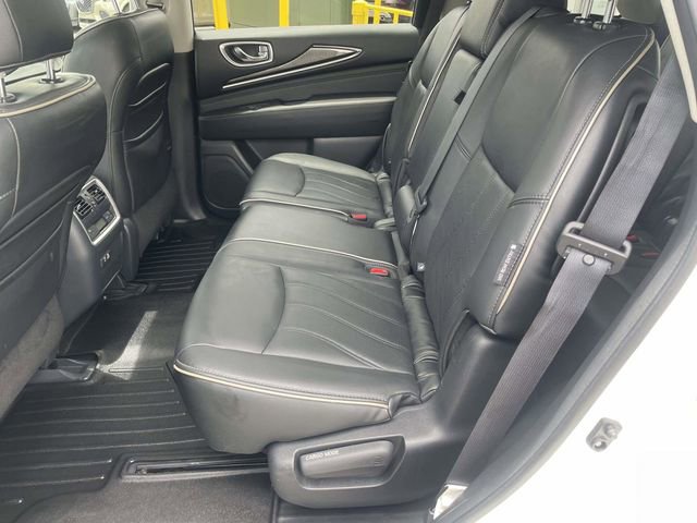Used 2019 INFINITI QX60 Luxe w/ Essential Package FWD image 12