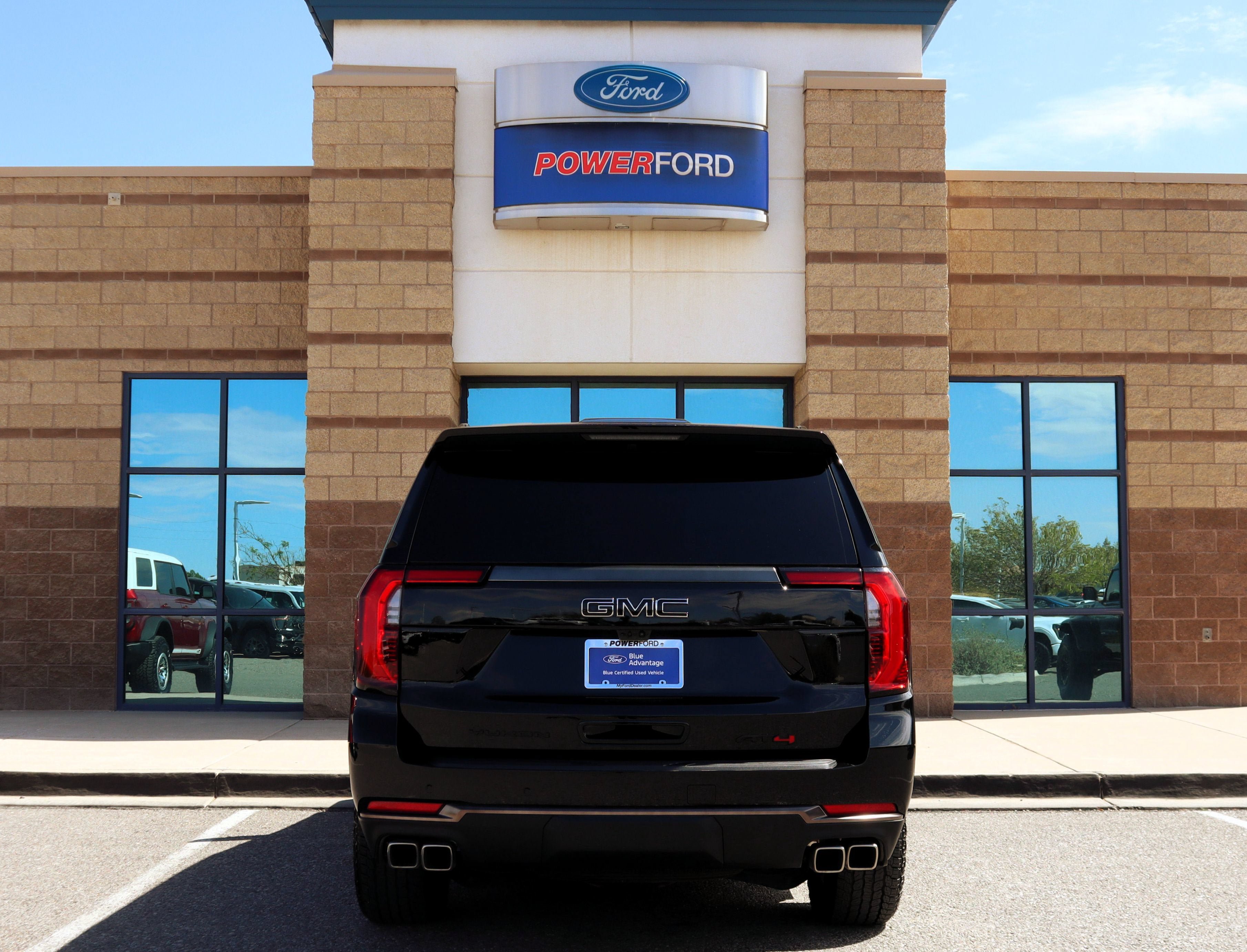 Used 2026 GMC Yukon AT4 Ultimate AWD/4WD image 7