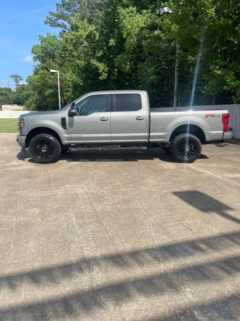 Certified 2019 Ford F250 Lariat AWD/4WD image 2