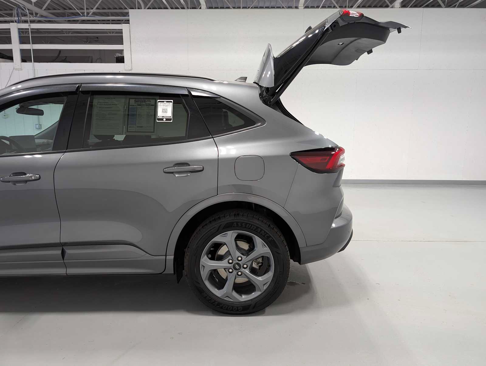 Certified 2023 Ford Escape ST-Line w/ Tech Pack #1 AWD/4WD image 11