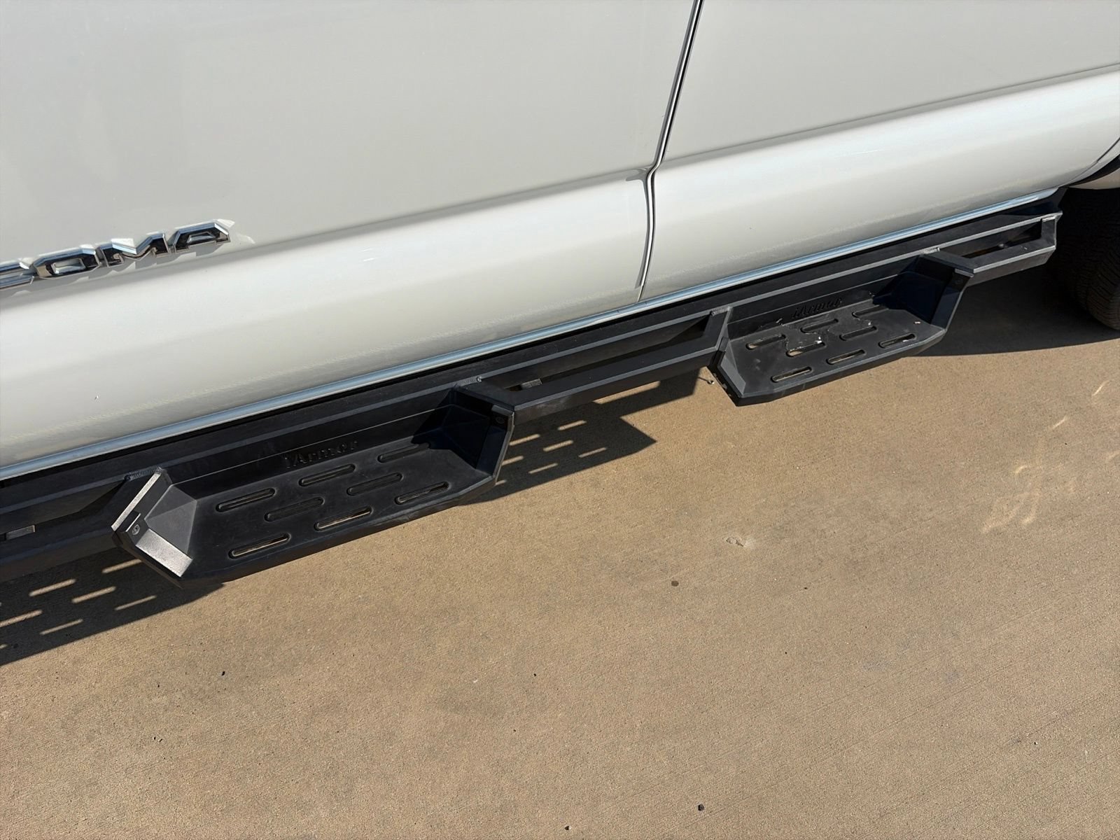 Used 2021 Toyota Tacoma Limited AWD/4WD image 13