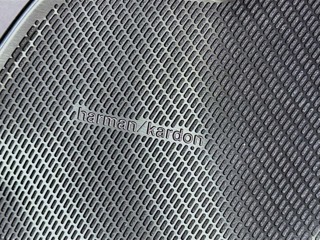 Used 2019 Volvo XC60 T5 Momentum w/ Multimedia Package image 9