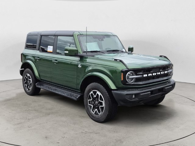Certified 2025 Ford Bronco Outer Banks AWD/4WD image 3