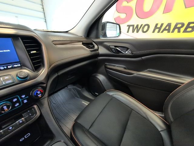Used 2022 GMC Acadia AT4 image 30