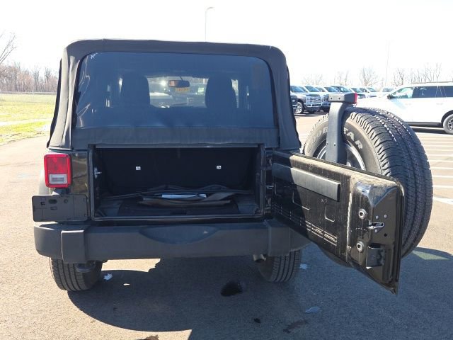 Used 2018 Jeep Wrangler Sport image 11