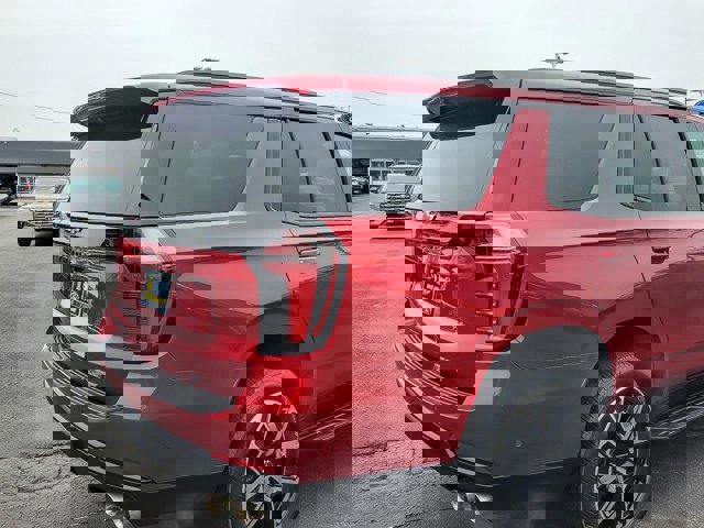 Used 2025 Chevrolet Tahoe RST w/ Sun And Tow Package image 5