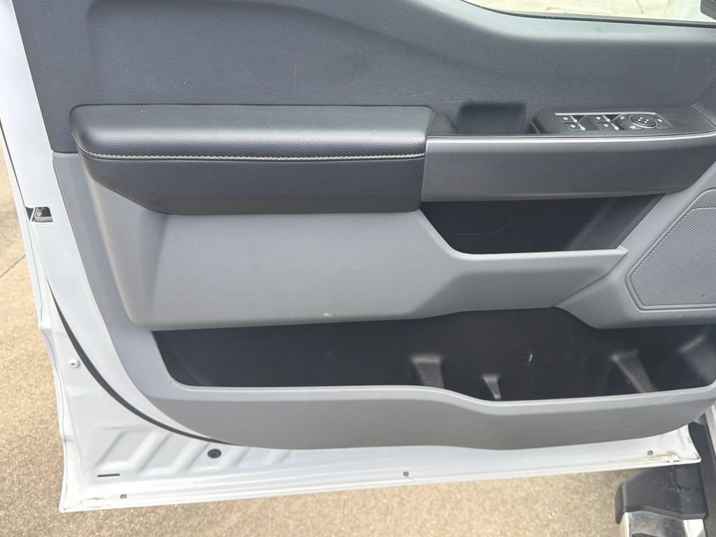 Certified 2025 Ford F250 XLT AWD/4WD image 16