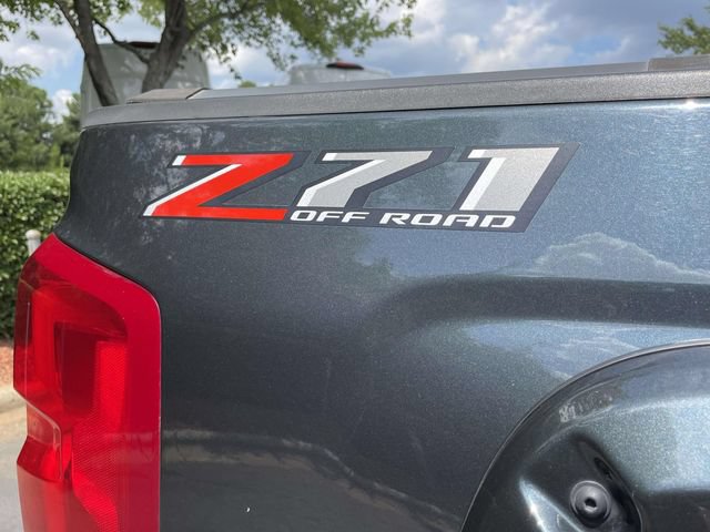 Used 2018 Chevrolet Silverado 1500 LTZ Z71 w/ LTZ Plus Package AWD/4WD image 32