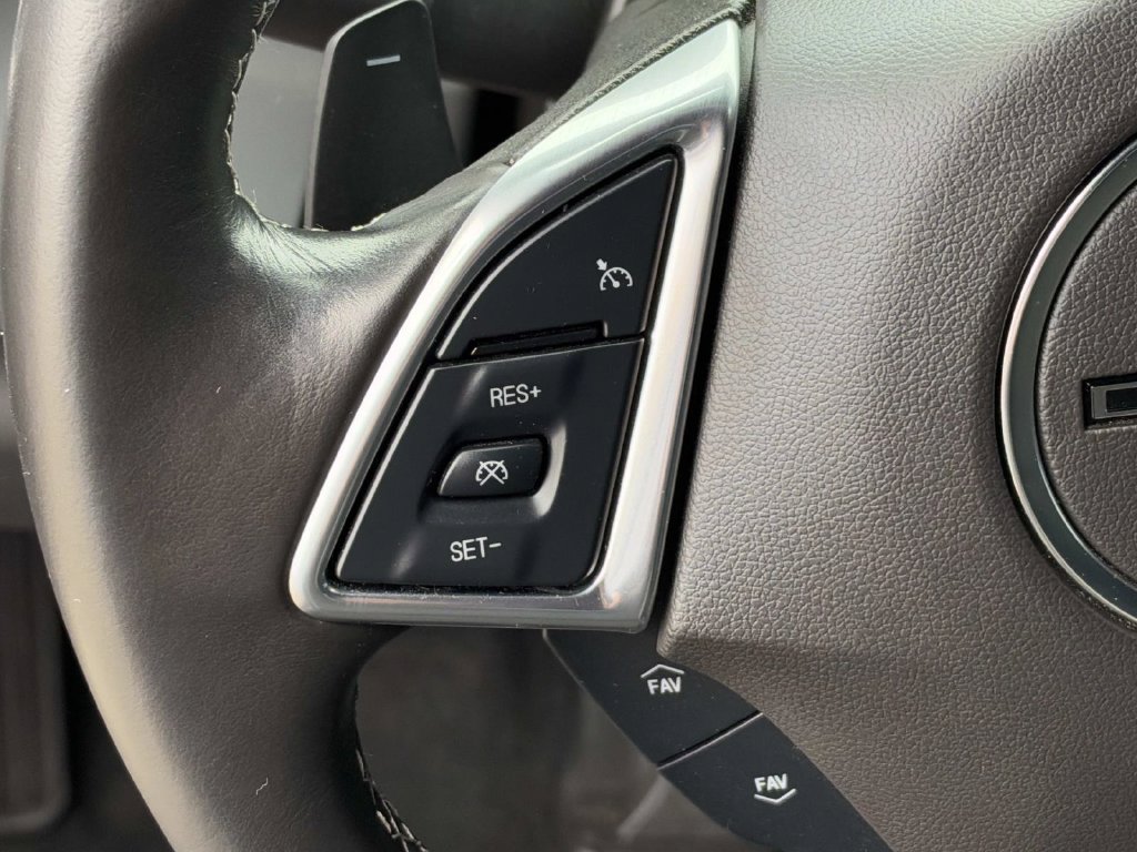 Used 2022 Chevrolet Camaro LT w/ Technology Package RWD image 13