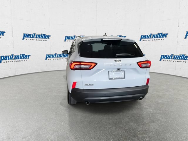 Certified 2025 Ford Escape ST-Line w/ Tech Pack #1 FWD image 9