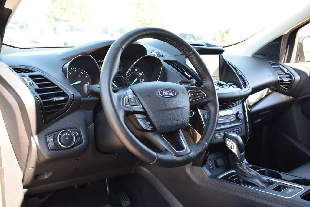 Certified 2018 Ford Escape Titanium FWD image 24