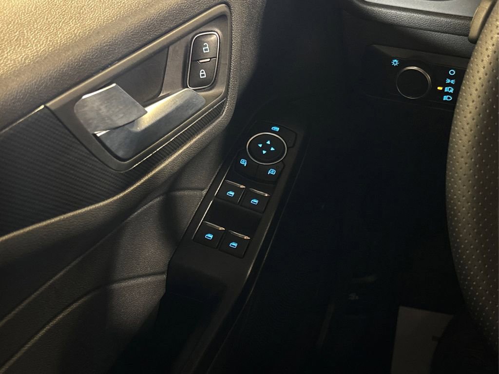 Certified 2025 Ford Escape ST-Line image 34