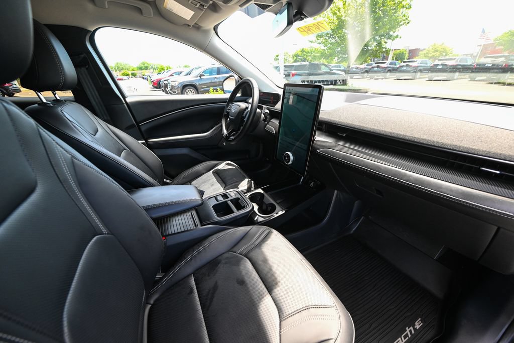 Certified 2025 Ford Mustang Mach-E Premium AWD/4WD image 24