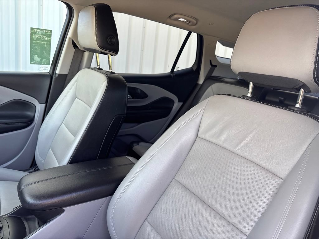 Used 2023 GMC Terrain SLT w/ Tech Package AWD/4WD image 26