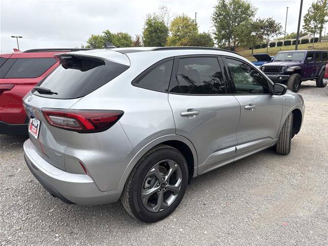 Certified 2023 Ford Escape ST-Line w/ Equipment Group 301A FWD image 4