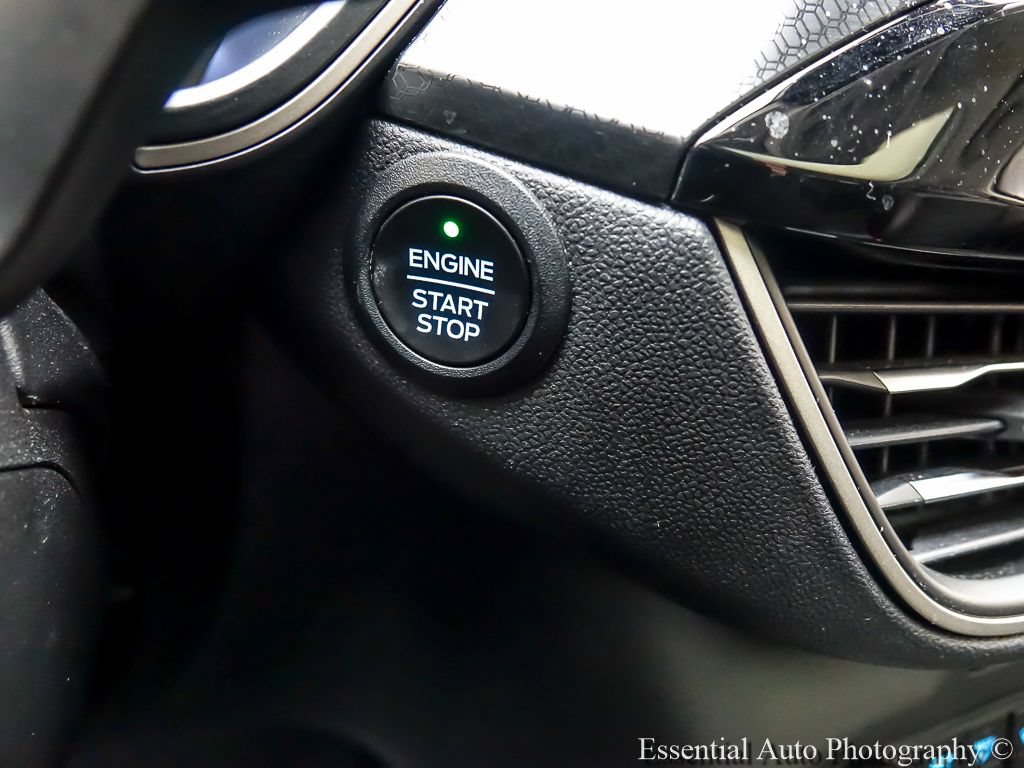 Certified 2022 Ford Escape SEL w/ SEL Stealth AWD Package image 16