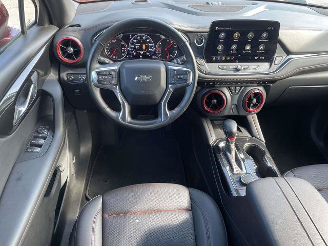 Used 2025 Chevrolet Blazer RS FWD image 9